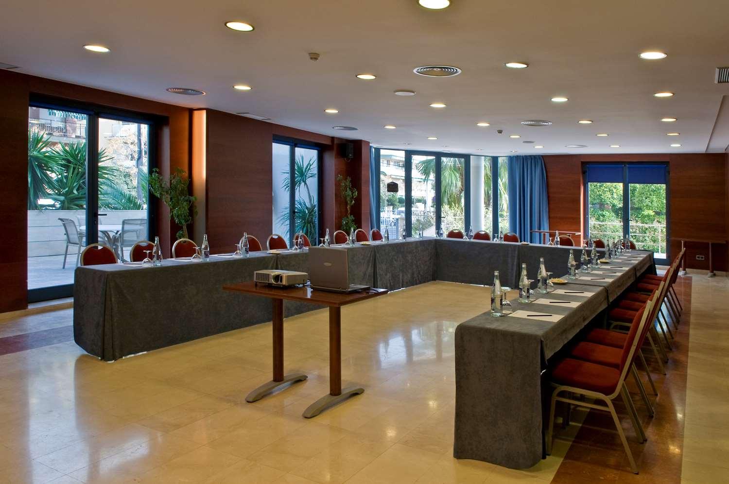 Best Western Hotel Mediterraneo Castelldefels Eksteriør billede